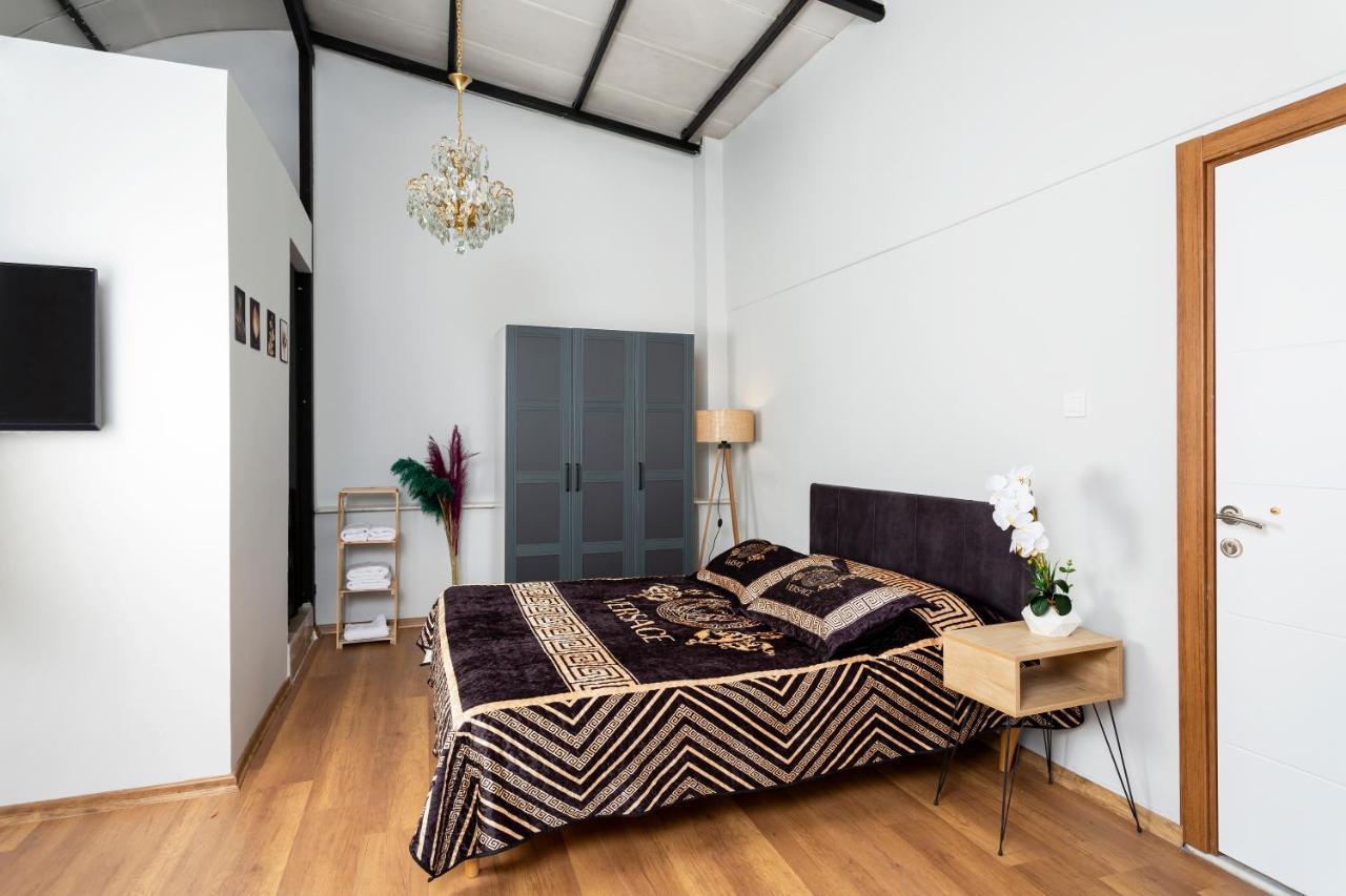 8 Rooms House Balcova Экстерьер фото