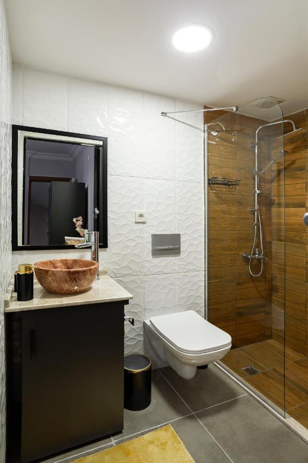 8 Rooms House Balcova Экстерьер фото