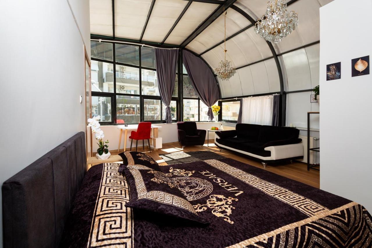 8 Rooms House Balcova Экстерьер фото