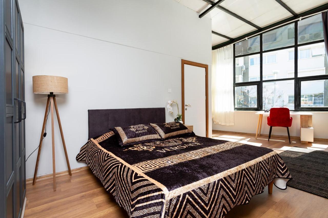 8 Rooms House Balcova Экстерьер фото