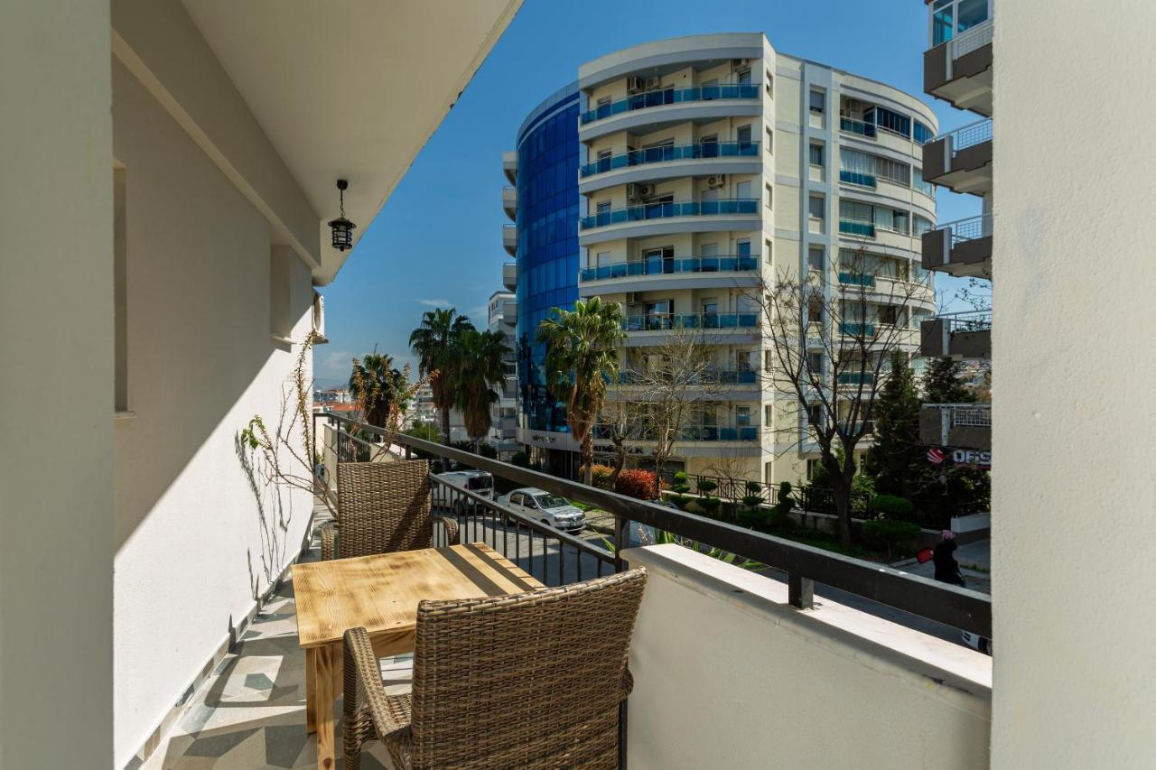 8 Rooms House Balcova Экстерьер фото