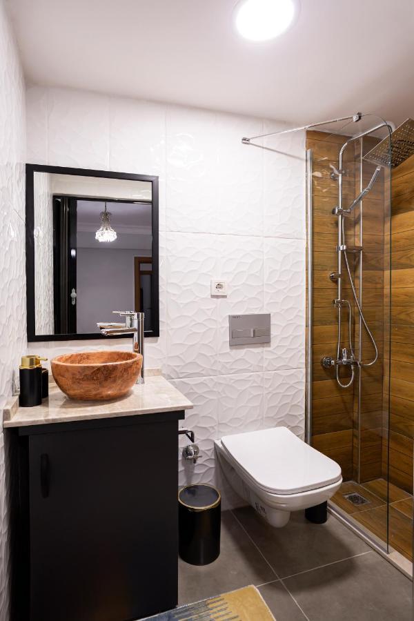8 Rooms House Balcova Экстерьер фото