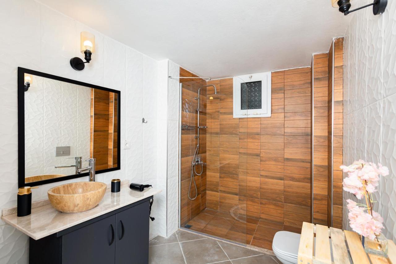 8 Rooms House Balcova Экстерьер фото