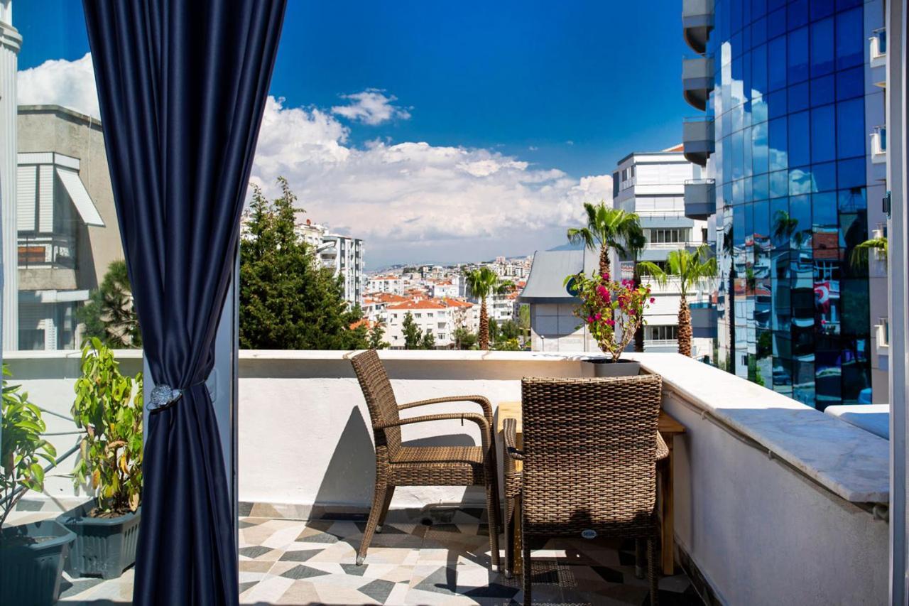 8 Rooms House Balcova Экстерьер фото